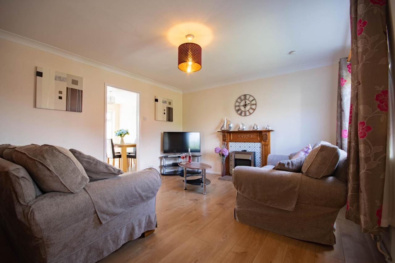3-Bedroom House With Garden, Conservatory, In Centre Of Worcester Luaran gambar