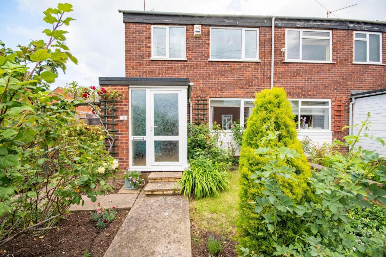 3-Bedroom House With Garden, Conservatory, In Centre Of Worcester Luaran gambar