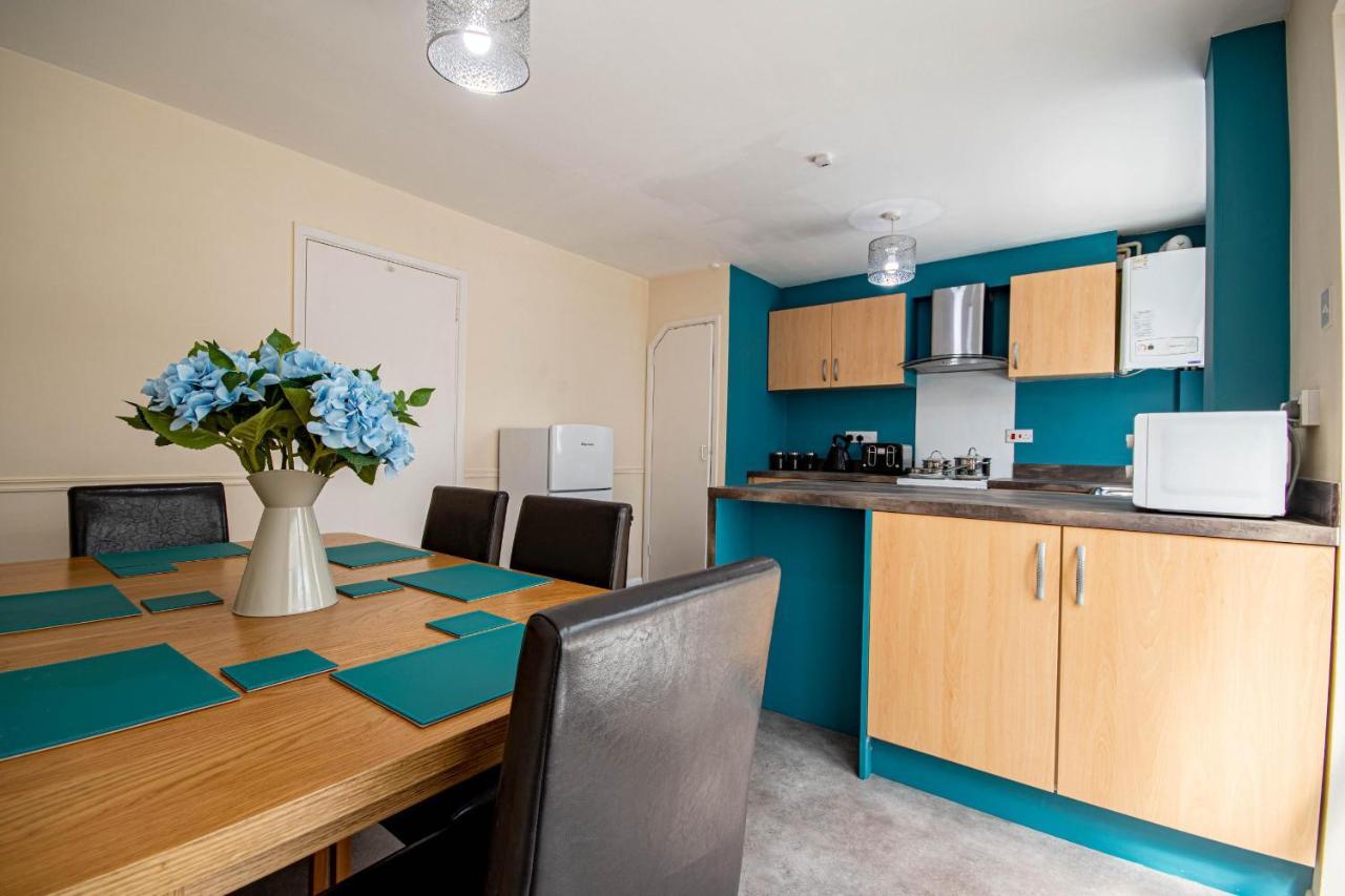 3-Bedroom House With Garden, Conservatory, In Centre Of Worcester Luaran gambar